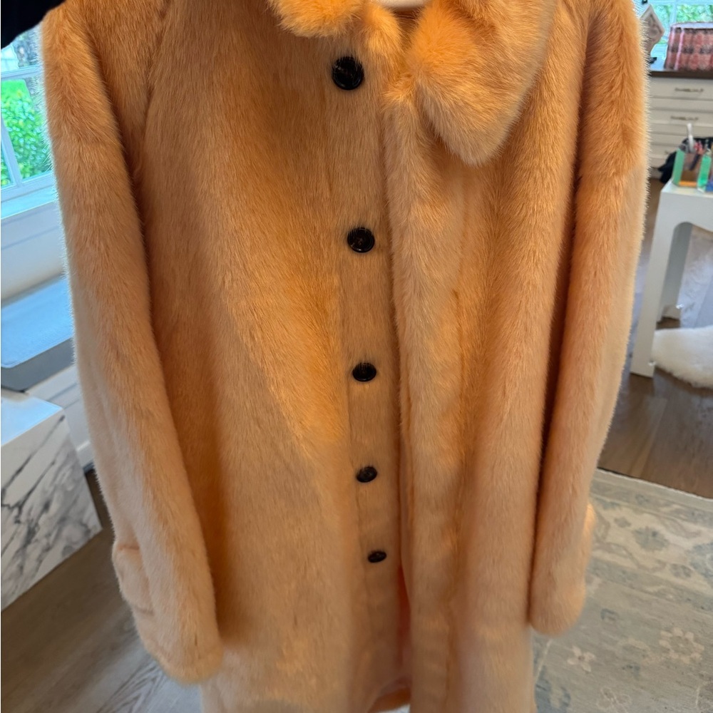 Burberry Women's Tan Faux Fur Coat size 6 brand new with tags